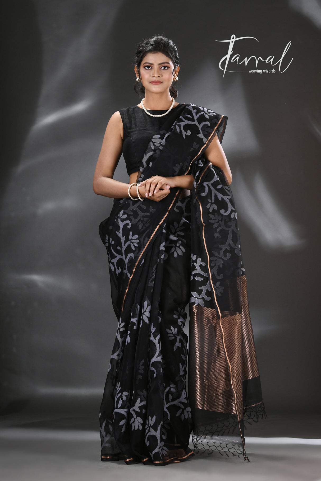 Black with white allover floral handwoven jamdani in muslin silk saree - Tamal Boutique