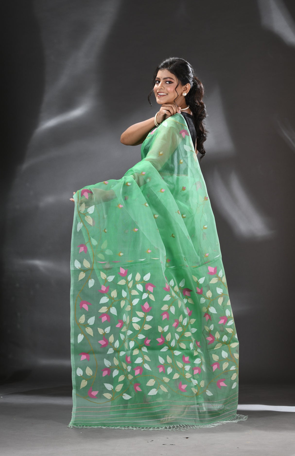 Seafoam green with other colour floral lata border muslin silk handwoven jamdani saree