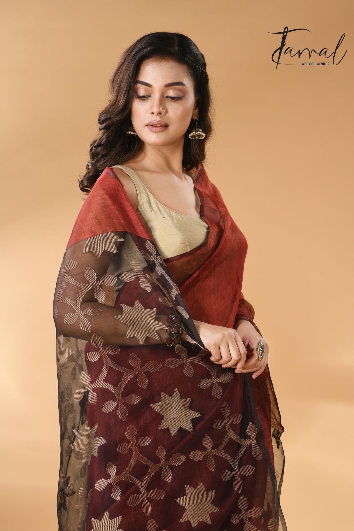 Maroon with black star pallu silk linen handwoven jamdani saree - Tamal Boutique