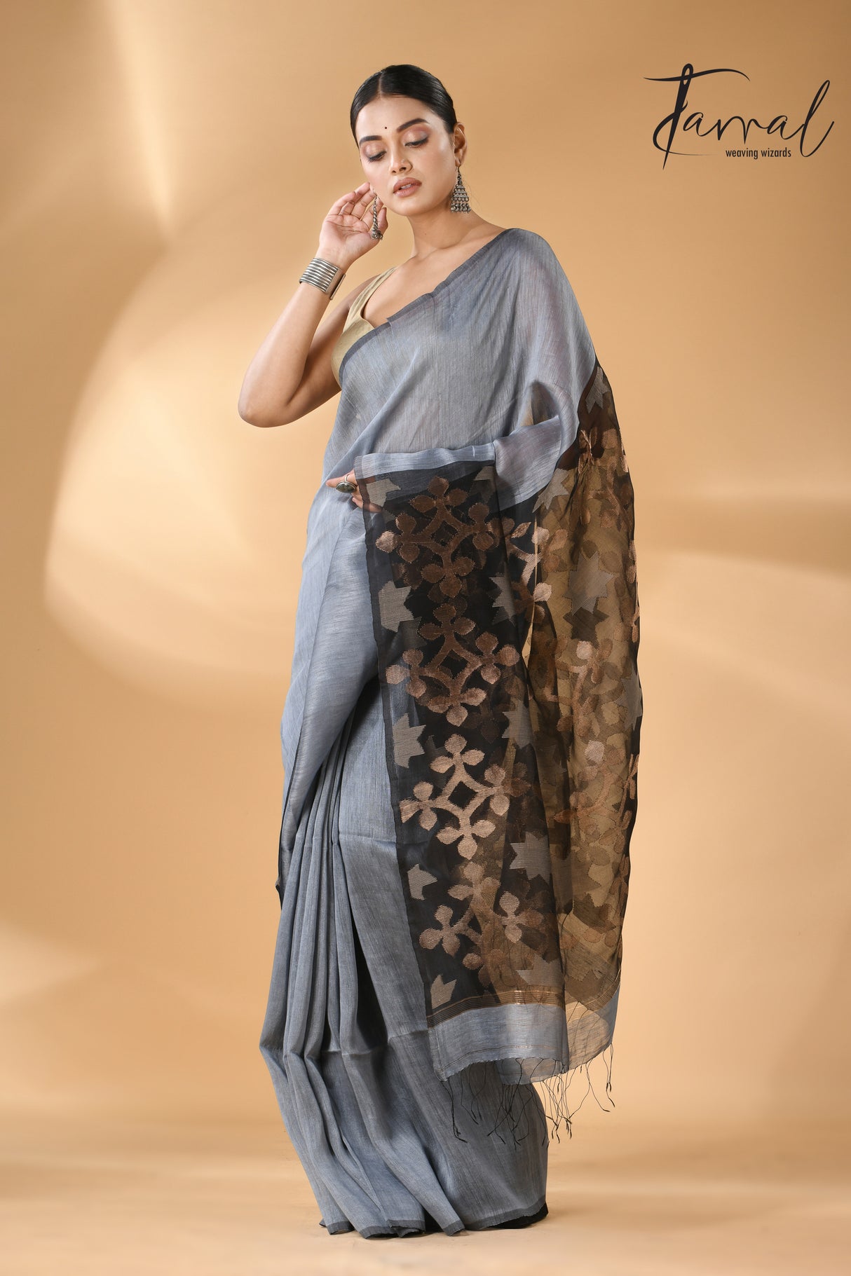 Majestic Grey star linen silk linen handwoven jamdani saree