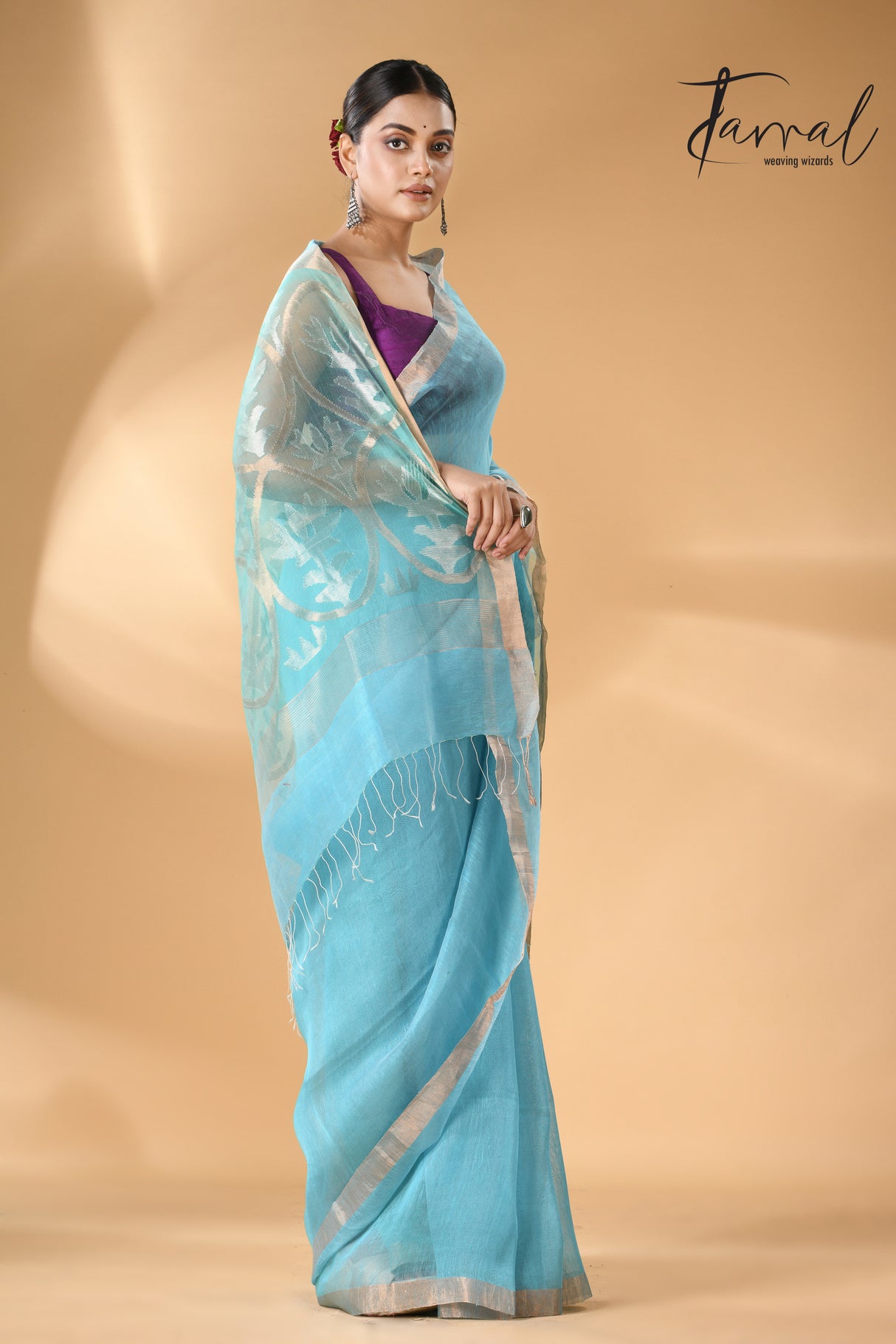 Sky blue with golden zari lotus pallu silk linen handwoven jamdani saree