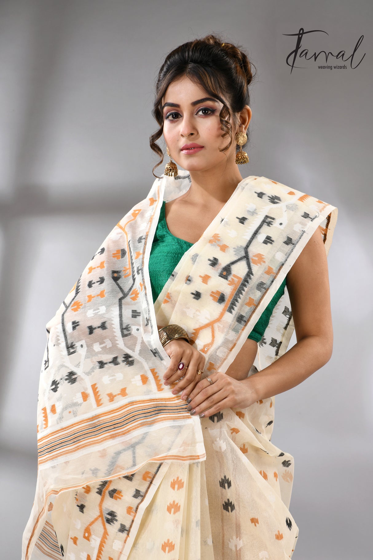 Ivory Splendor soft handloom dhaki jamdani saree