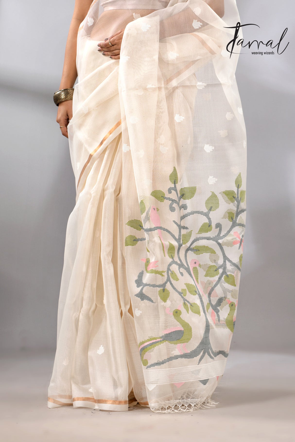 Offwhite with peacock pallu muslin silk handwoven needle work jamdani saree