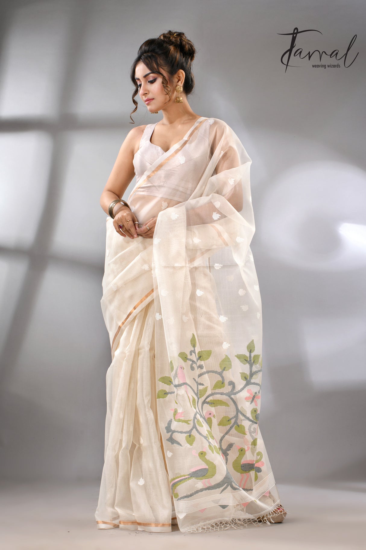 Offwhite with peacock pallu muslin silk handwoven needle work jamdani saree