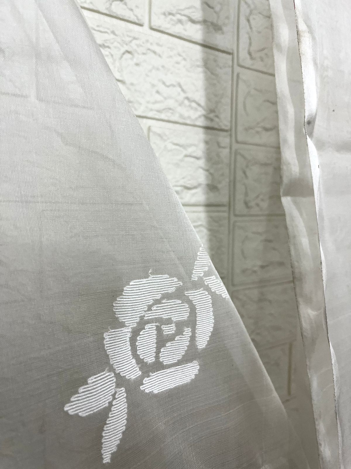 White self rose motifs handwoven muslin silk jamdani saree