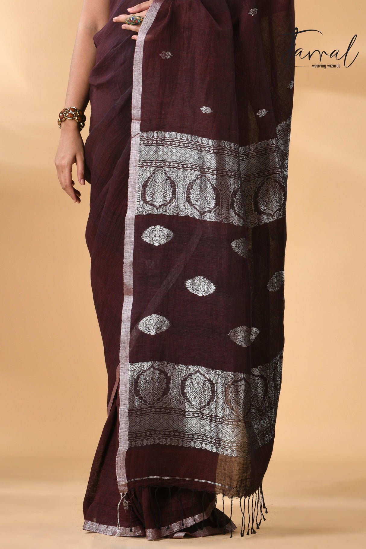 dark-chocolate-pure-linen-handloom-banarasi-saree bottom